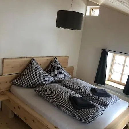 Apartment Gemuetlich Mit Stil „la Tgea Cotschna“ *
